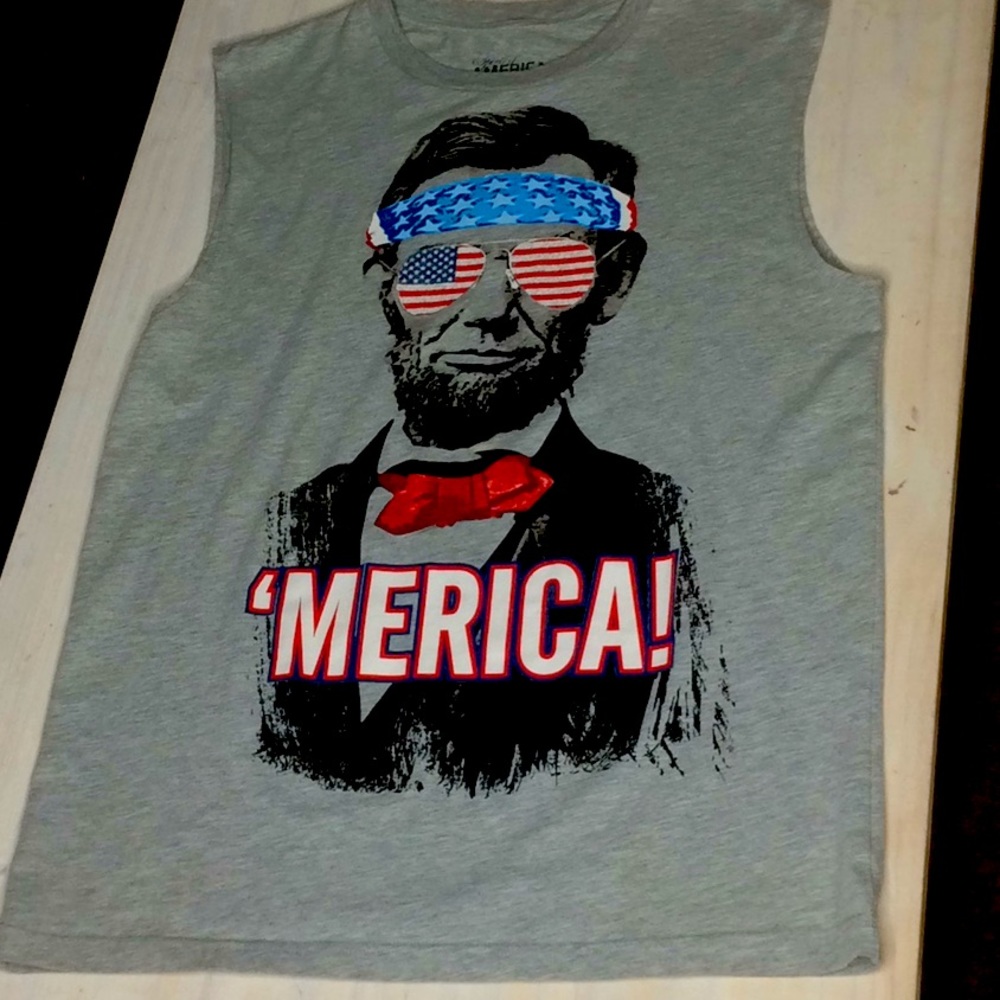 Patriotic Lincoln Tee - Picture 2 of 3